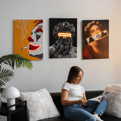 Medusa Reloaded Neon Art